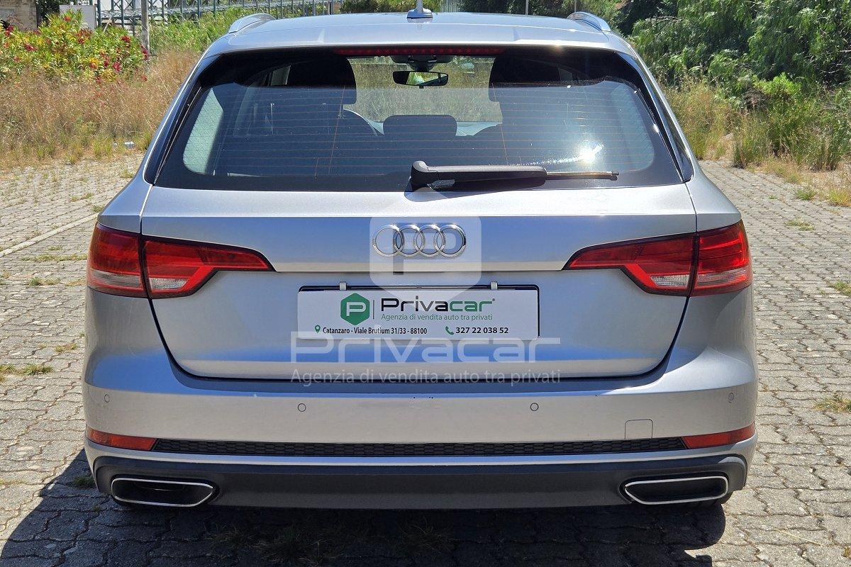 AUDI A4 Avant 35 TDI S tronic Business
