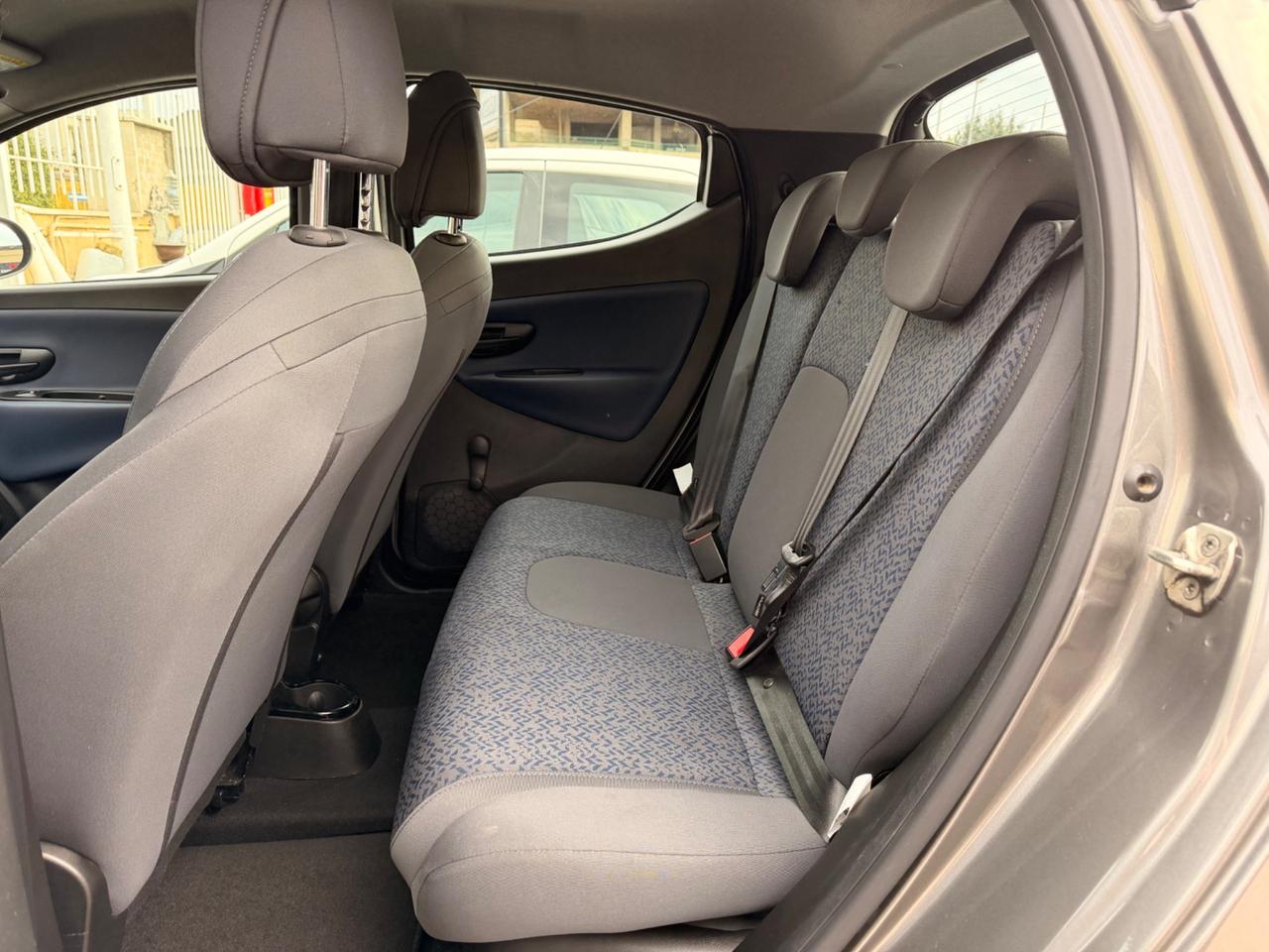 Lancia Ypsilon 1.0 Hybrid Gold CAR PLAY