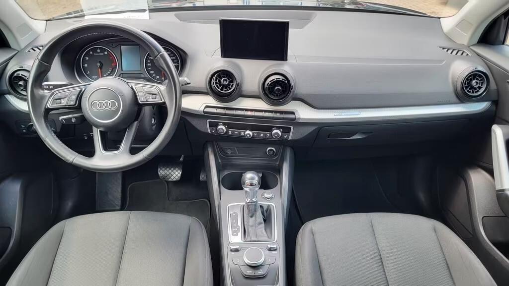 Audi Q2 40 TFSI quattro S tronic Business