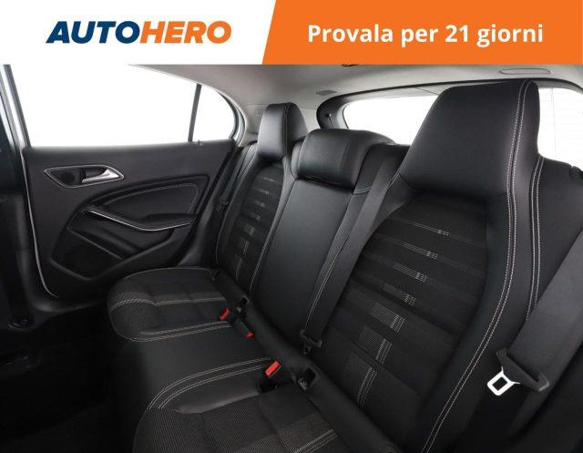 MERCEDES-BENZ GLA 180 Sport