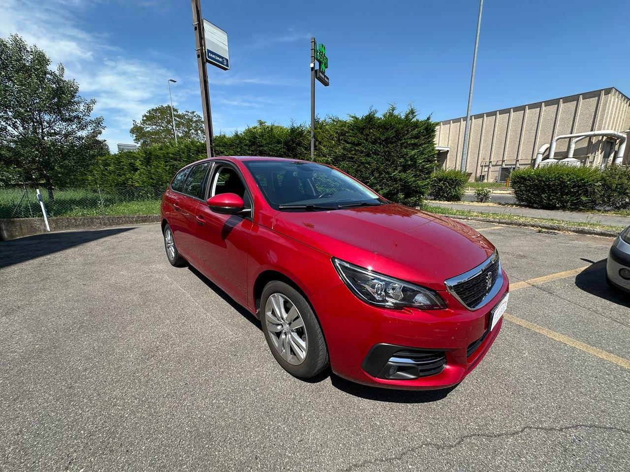 Peugeot 308 1.6 Blue HDI 100 Business