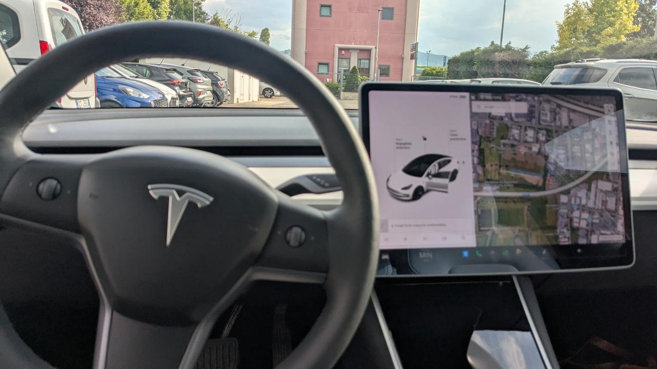 Tesla Model 3 Model 3 Standard RWD Plus