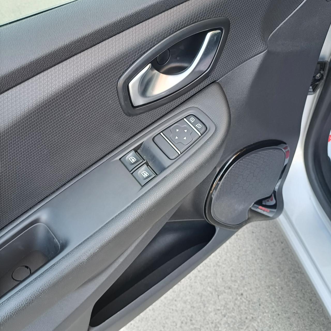 Renault Clio dCi 8V 75 CV 5 porte Life