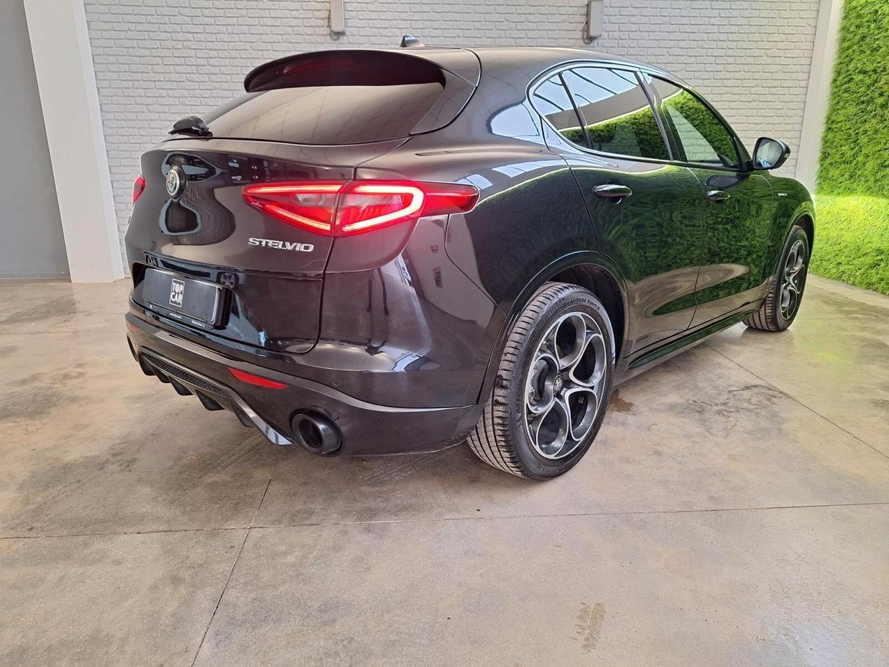 Alfa Romeo Stelvio 2.2 Turbodiesel 210 CV AT8 Q4 Veloce