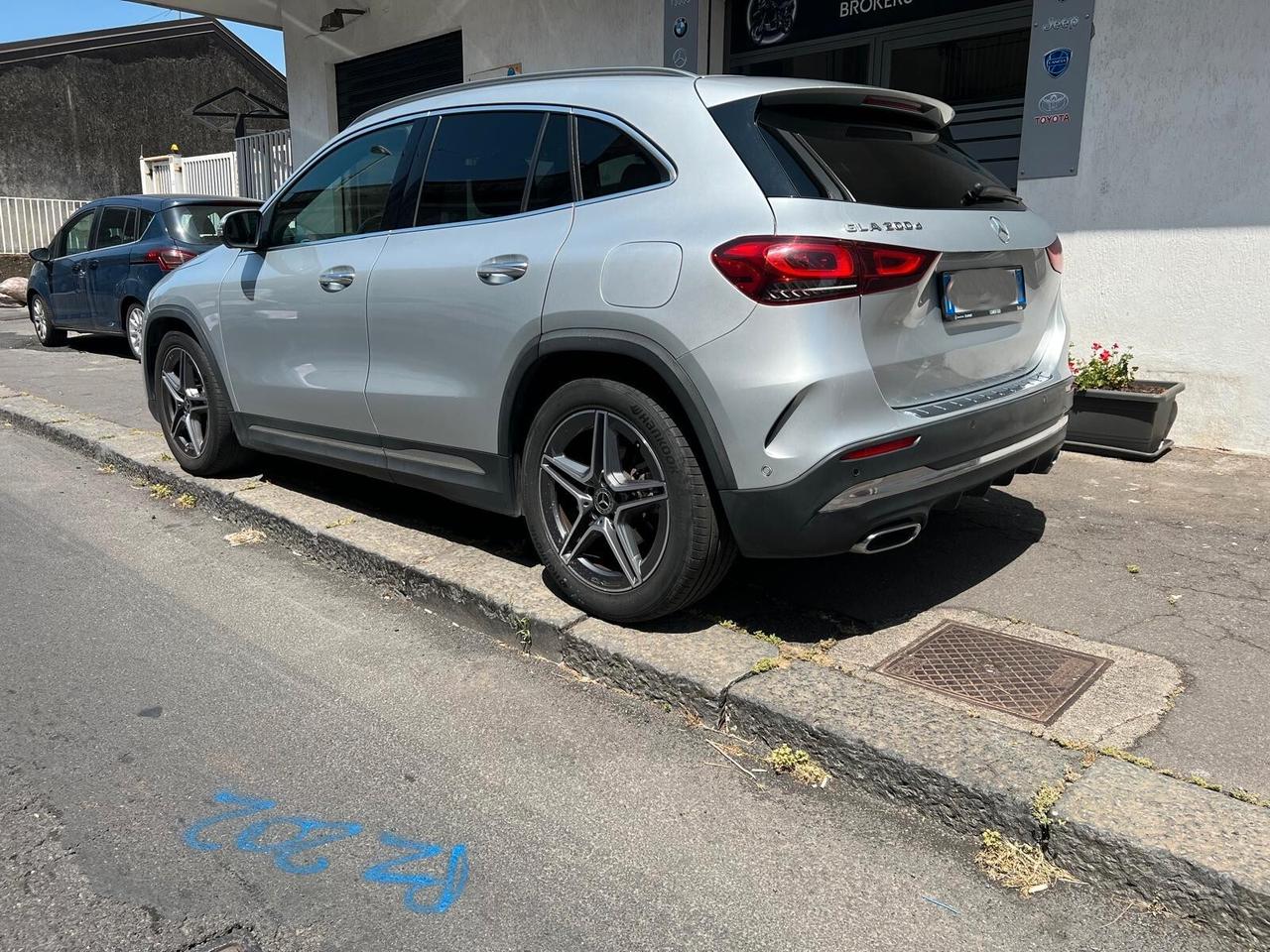 Mercedes-benz GLA 200 GLA 200 d Automatic Premium AMG Unico Proprietario