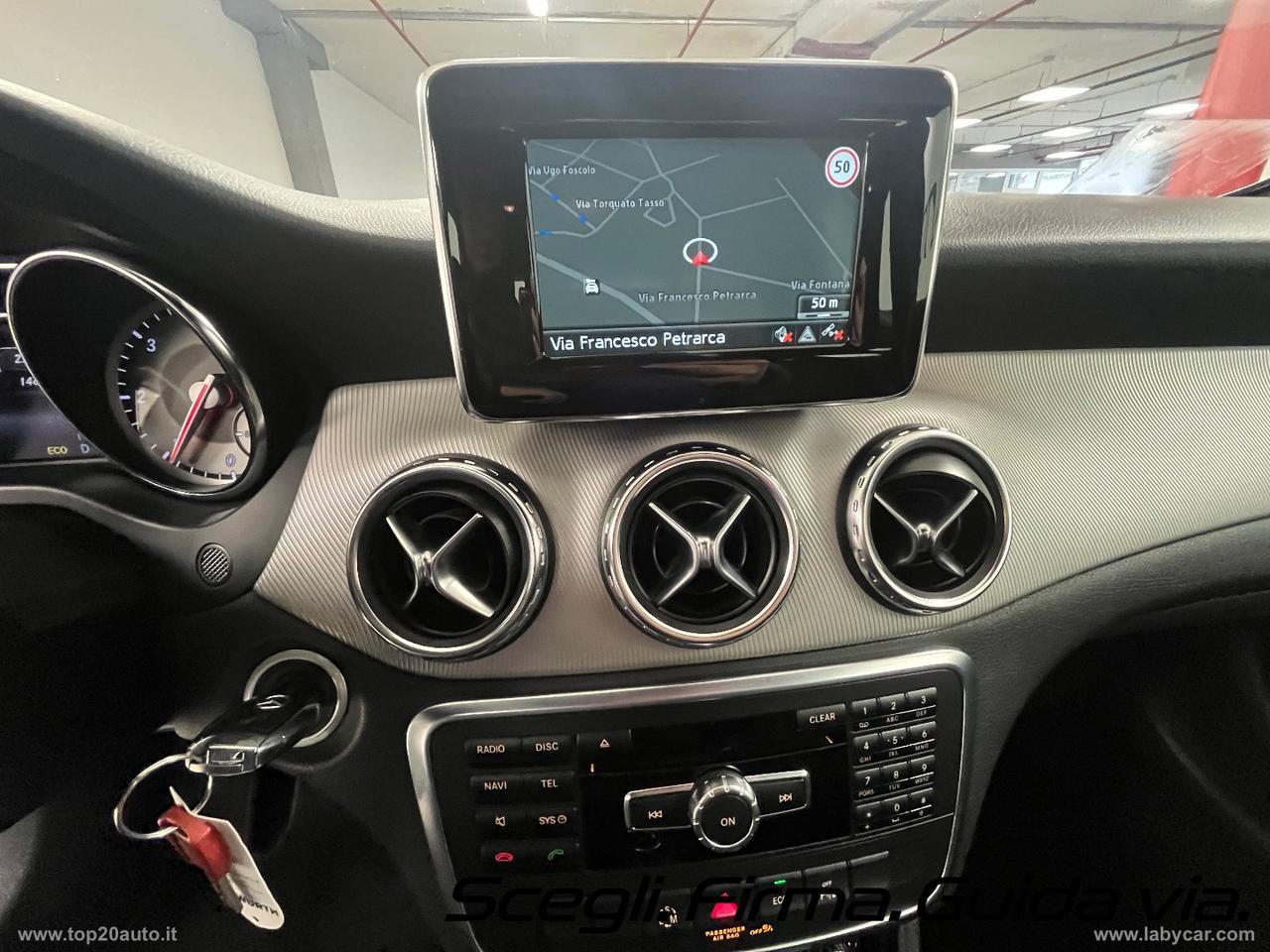 MERCEDES-BENZ GLA 200 CDI Automatic Sport