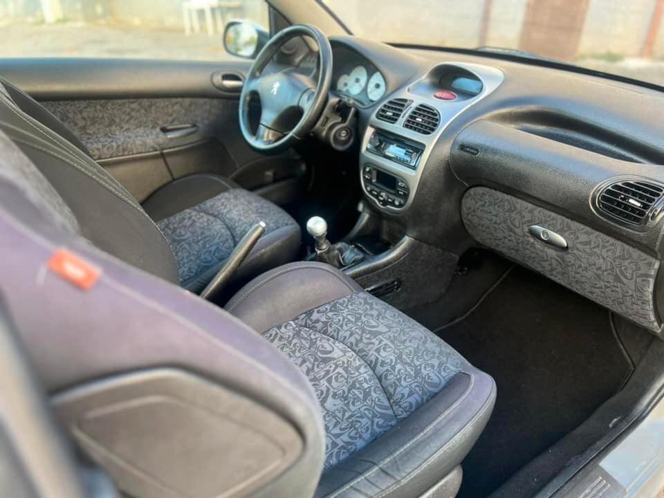 Peugeot 206 1.6 HDi FAP CC Quiksilver