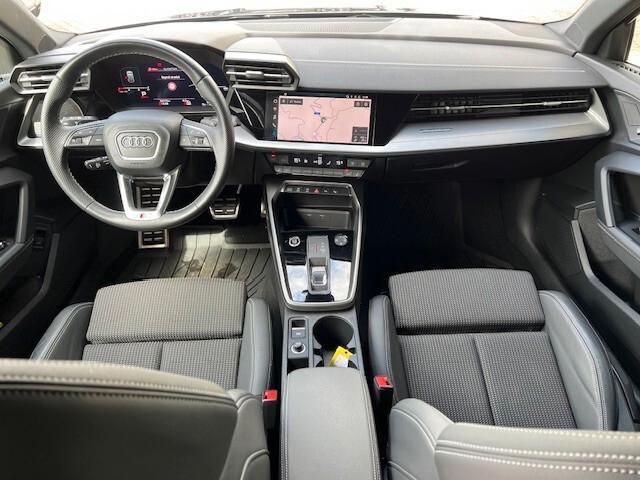 Audi A3 Sportback 40 Tdi Q- S-tr. S-line, 19", Look nero