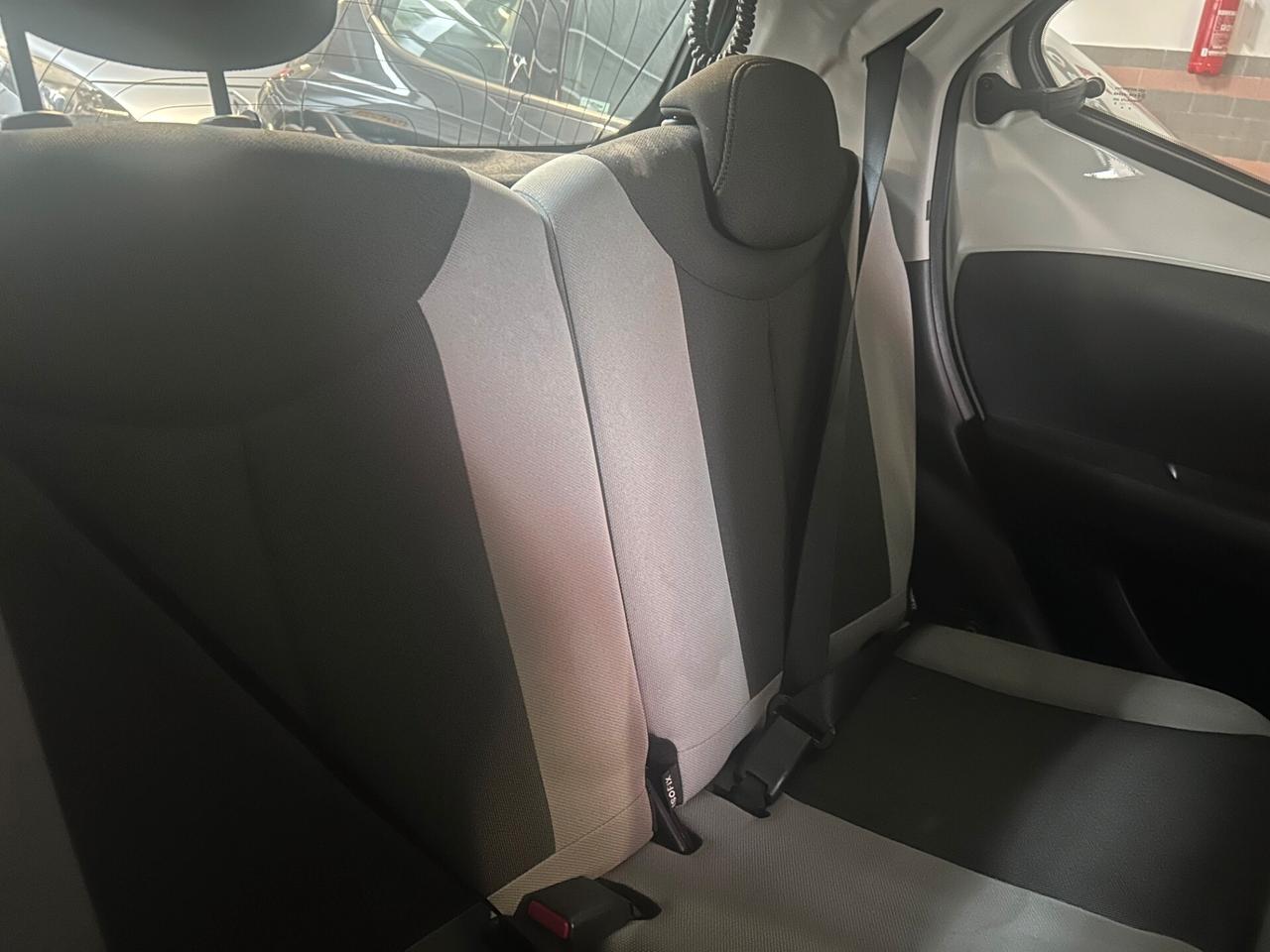 Toyota Aygo 1.0 VVT-i 69 CV 5 porte x-clusiv