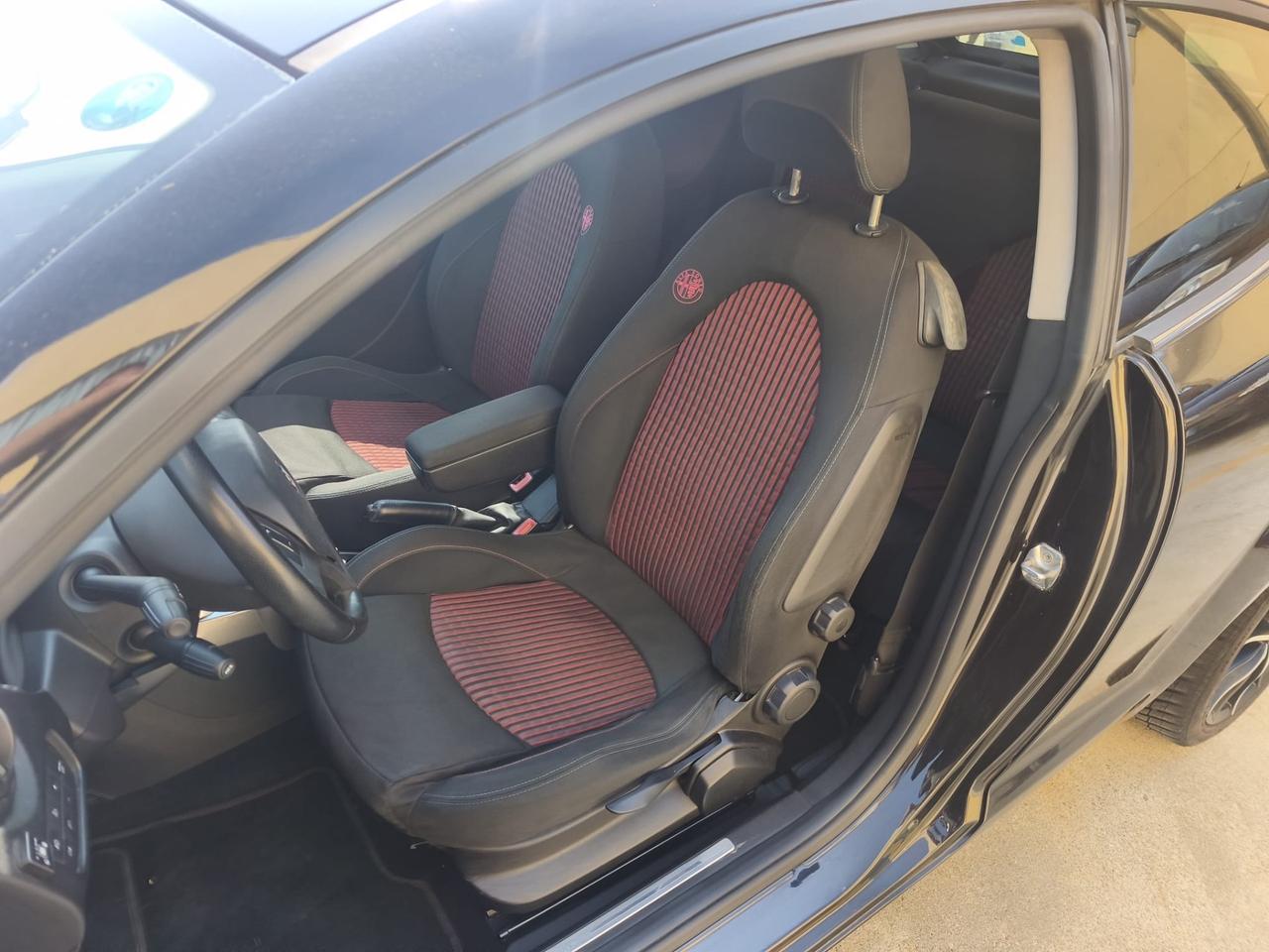 Alfa Romeo MiTo 1.4 T 155 CV Distinctive Sport Pack