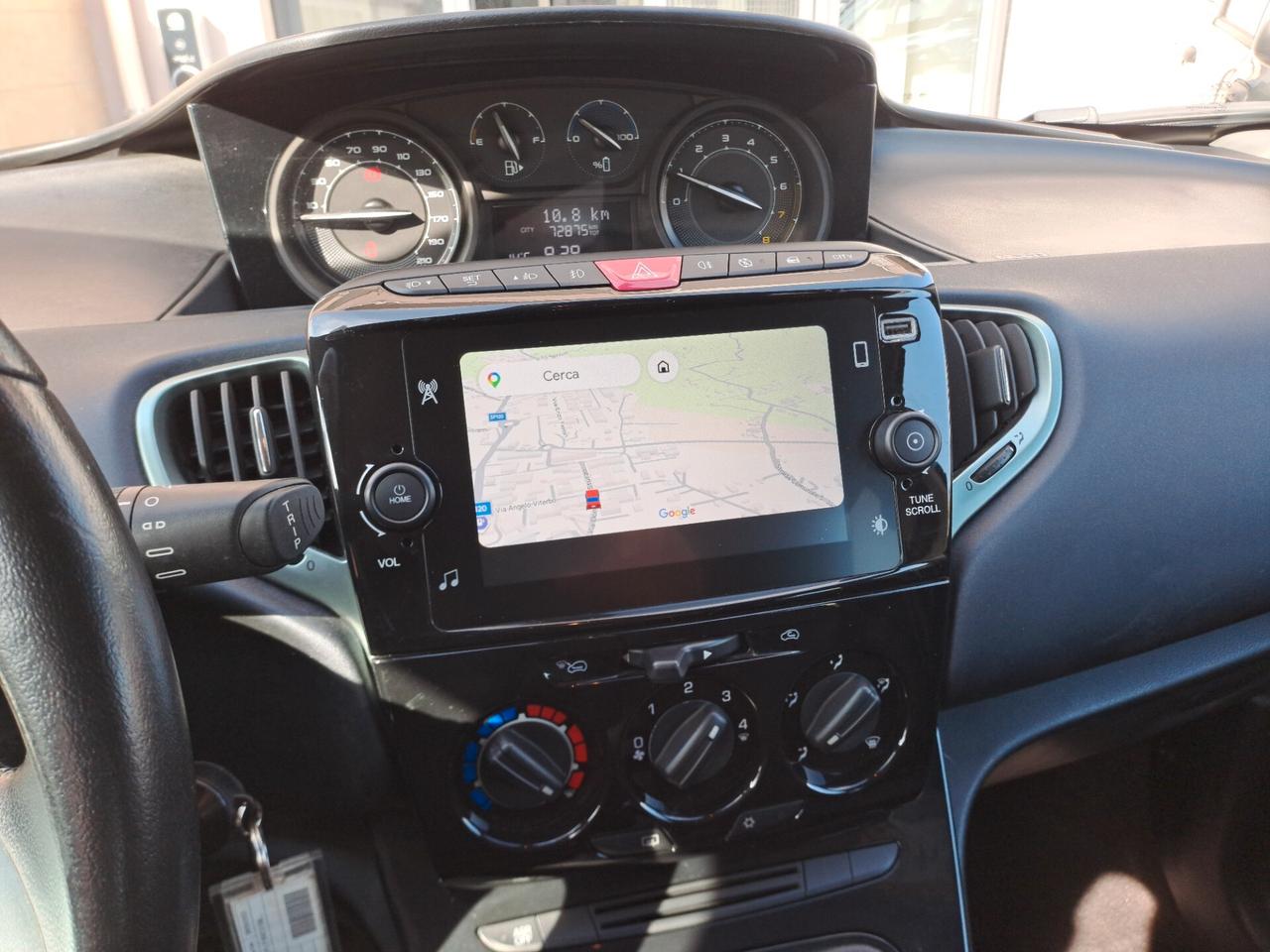 Lancia Ypsilon 1.0 FireFly 5 porte S&S Hybrid Gold