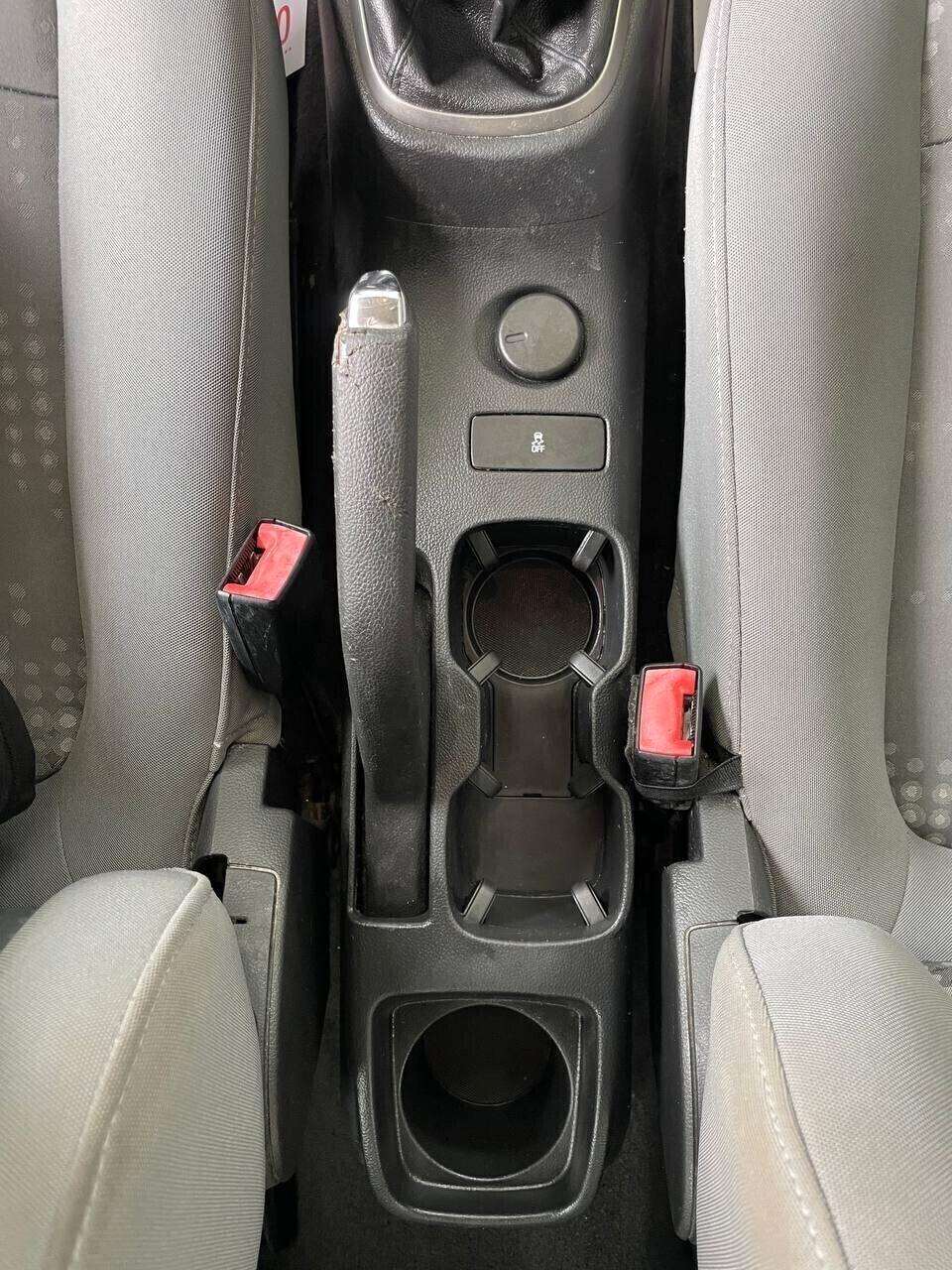 Chevrolet Aveo 1.2 - Clima & Cruise Control