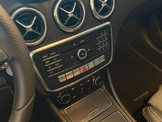 MERCEDES-BENZ A 200 d Automatic Premium