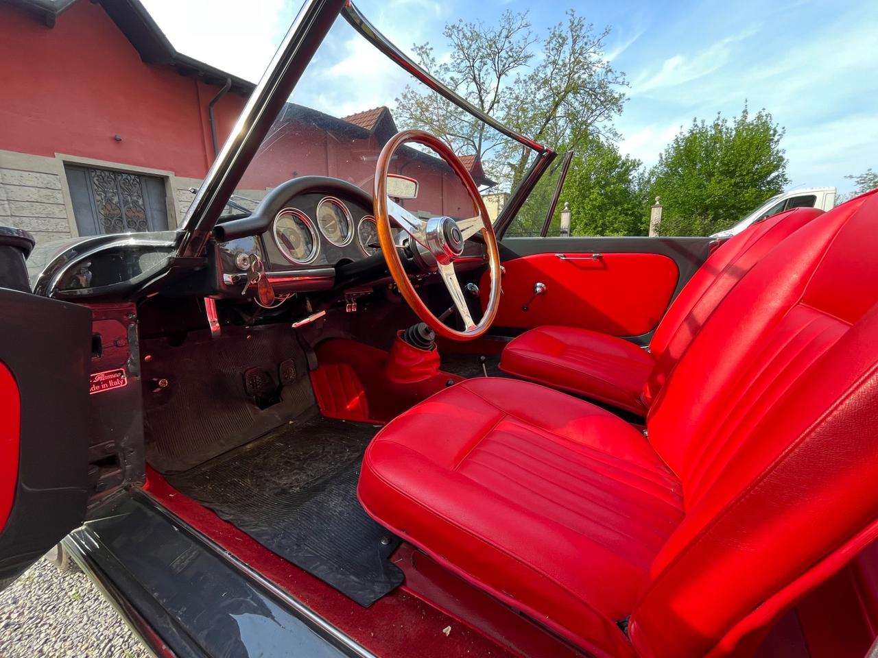 Alfa Romeo Giulia Spider