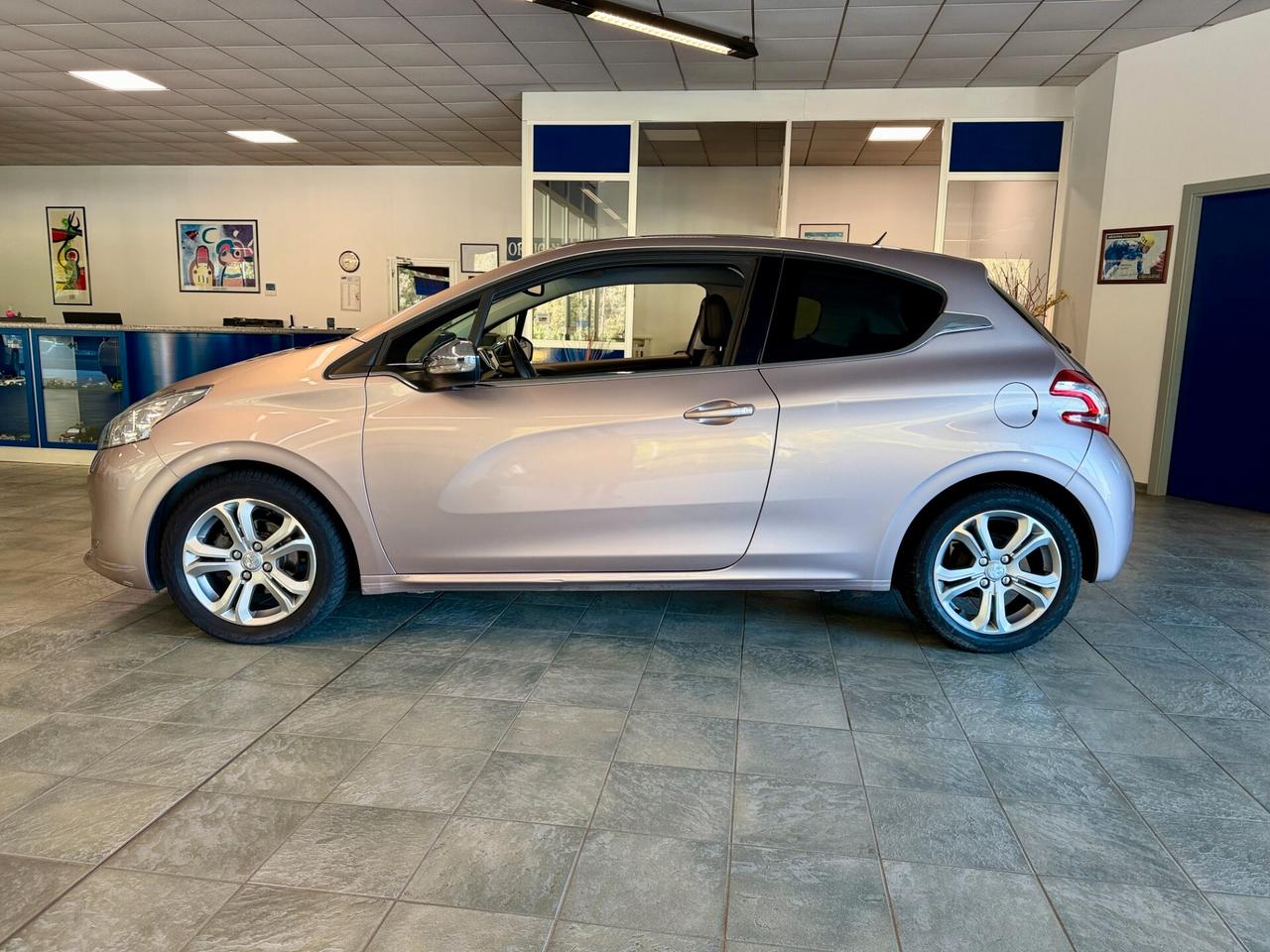Peugeot 208 1.2 VTi 82 CV 3 porte Allure