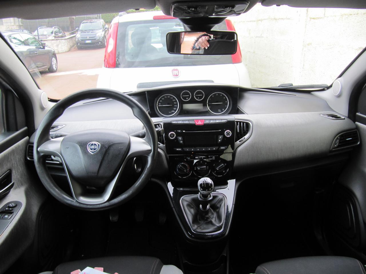 Lancia Ypsilon 0.9 TwinAir 85 CV Metano Ecochic Gold - BENZINA/GPL