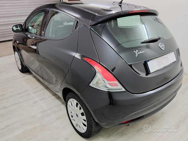 LANCIA Ypsilon 1.2 69 CV 5 porte