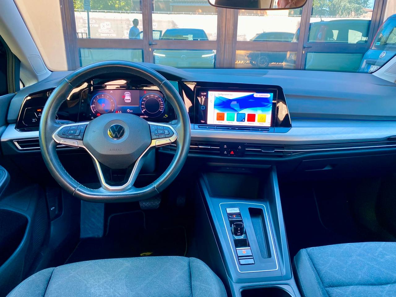 Volkswagen Golf 1.0 etsi evo Life 110cv dsg- LED- LUCI-PDC- GARANZIA
