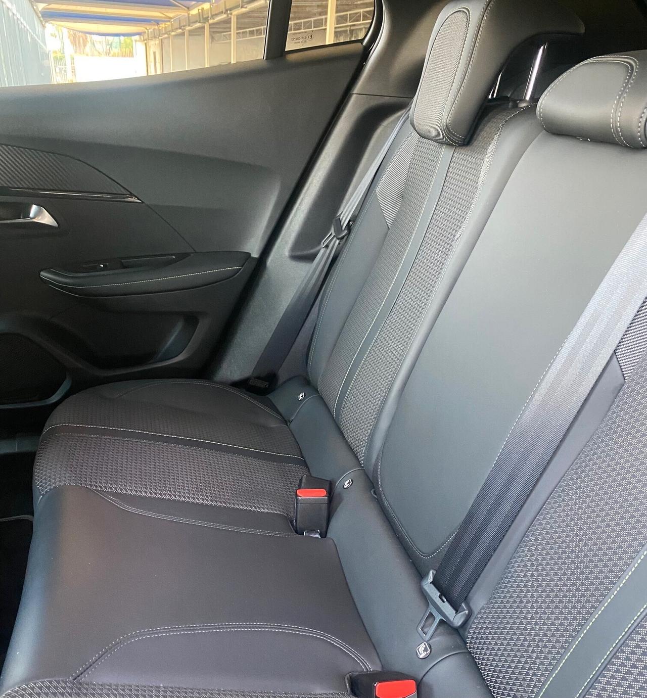 Peugeot 2008 PureTech 130 S&S GT