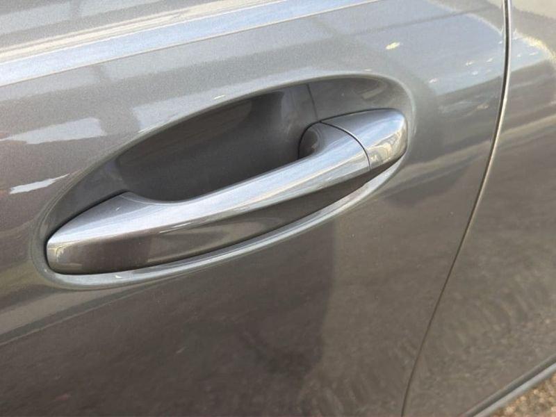 Mercedes-Benz EQB 300 4Matic Advanced Progressive