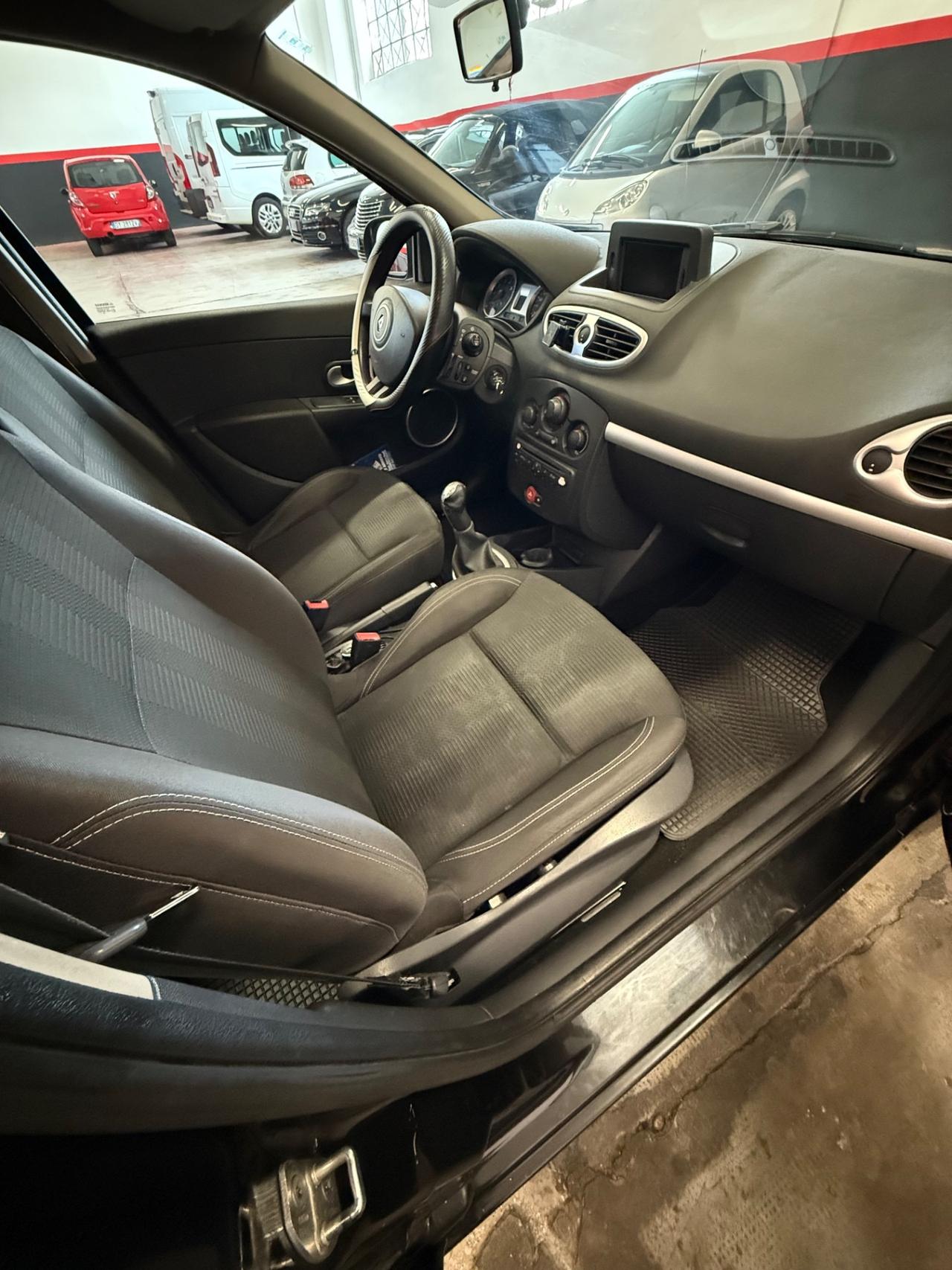 Renault Clio 1.2 16V 5 porte Dynamique