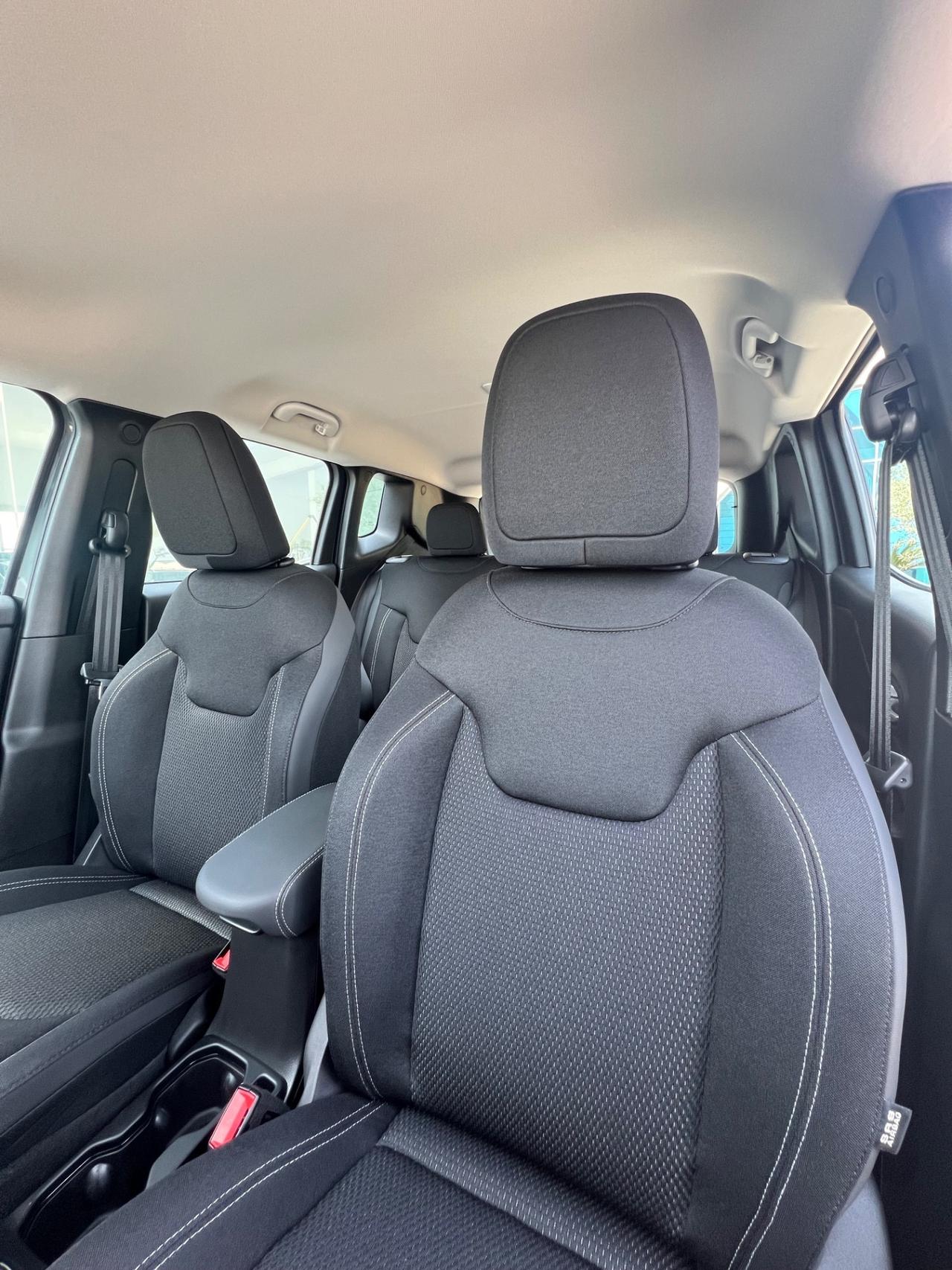 Jeep Renegade 1.5 MHEV Altitude - possibilità noleggio no scoring