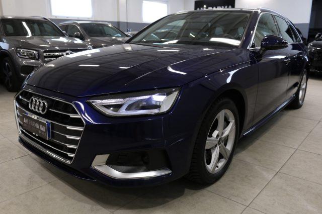 AUDI A4 40 TDI quattro S tronic Business Advanced