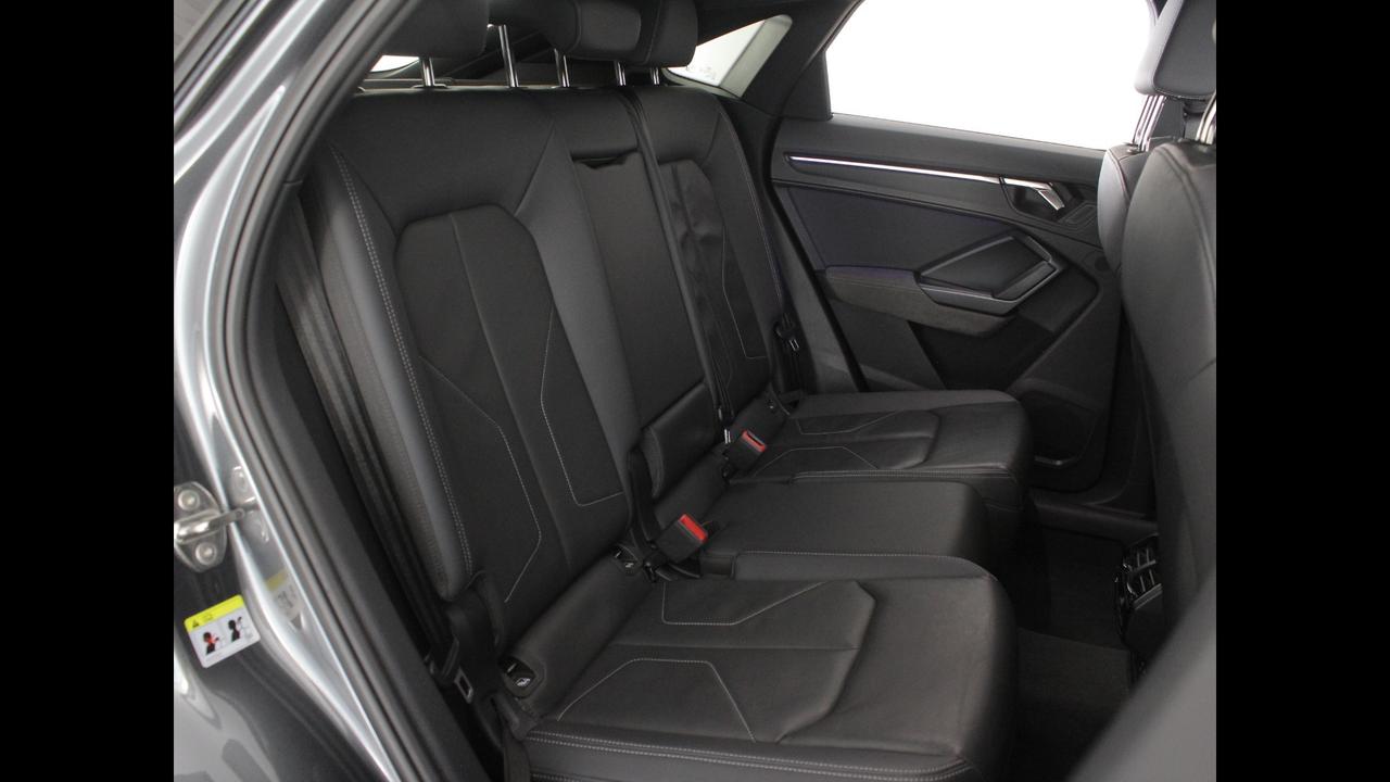 AUDI Q3 I 2019 Sportback - Q3 Sportback 35 2.0 tdi quattro s-tronic