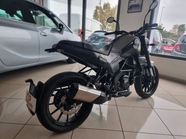 Benelli Leoncino 250