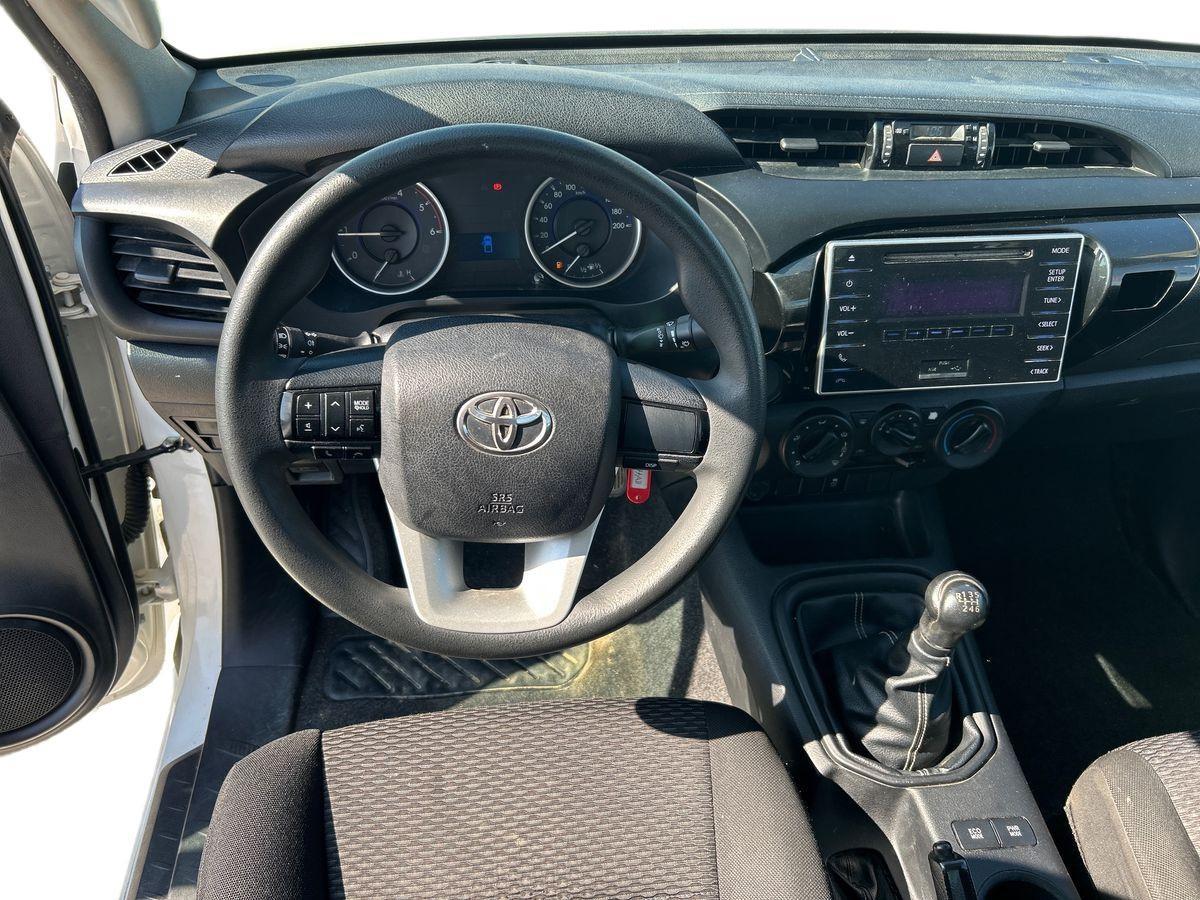 TOYOTA Hilux IV 2016 - Hilux 2.4 d-4d 4x2 Hilux my16