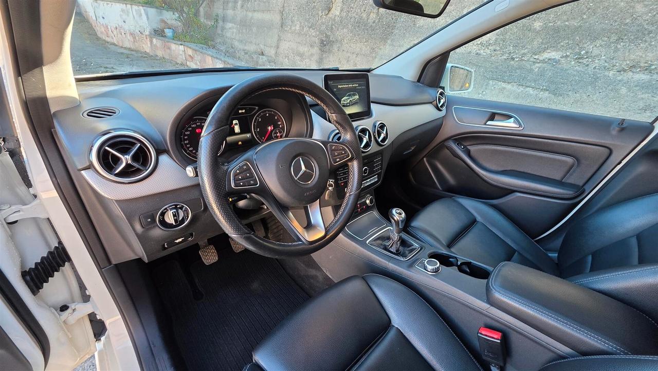 Mercedes-benz B 180 d Premium