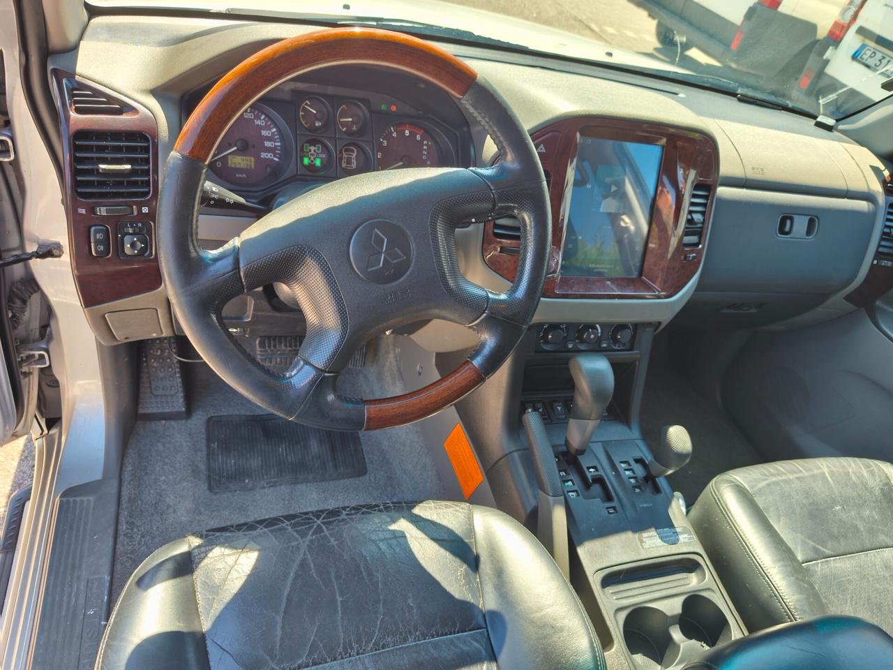 Mitsubishi Pajero 3.2D GANCIO T.R molti lavori fatti