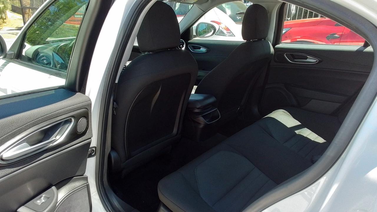 Alfa Romeo Giulia 2.2 150 CV Super