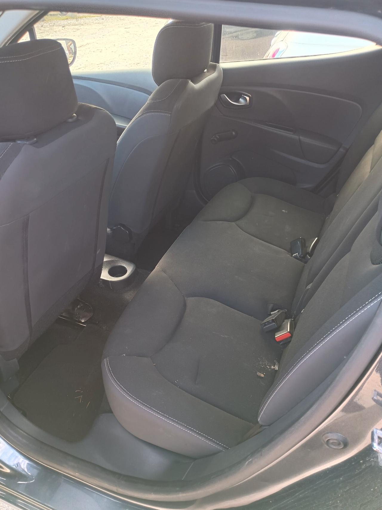 Renault Clio 1.2 75 CV 5 porte Duel