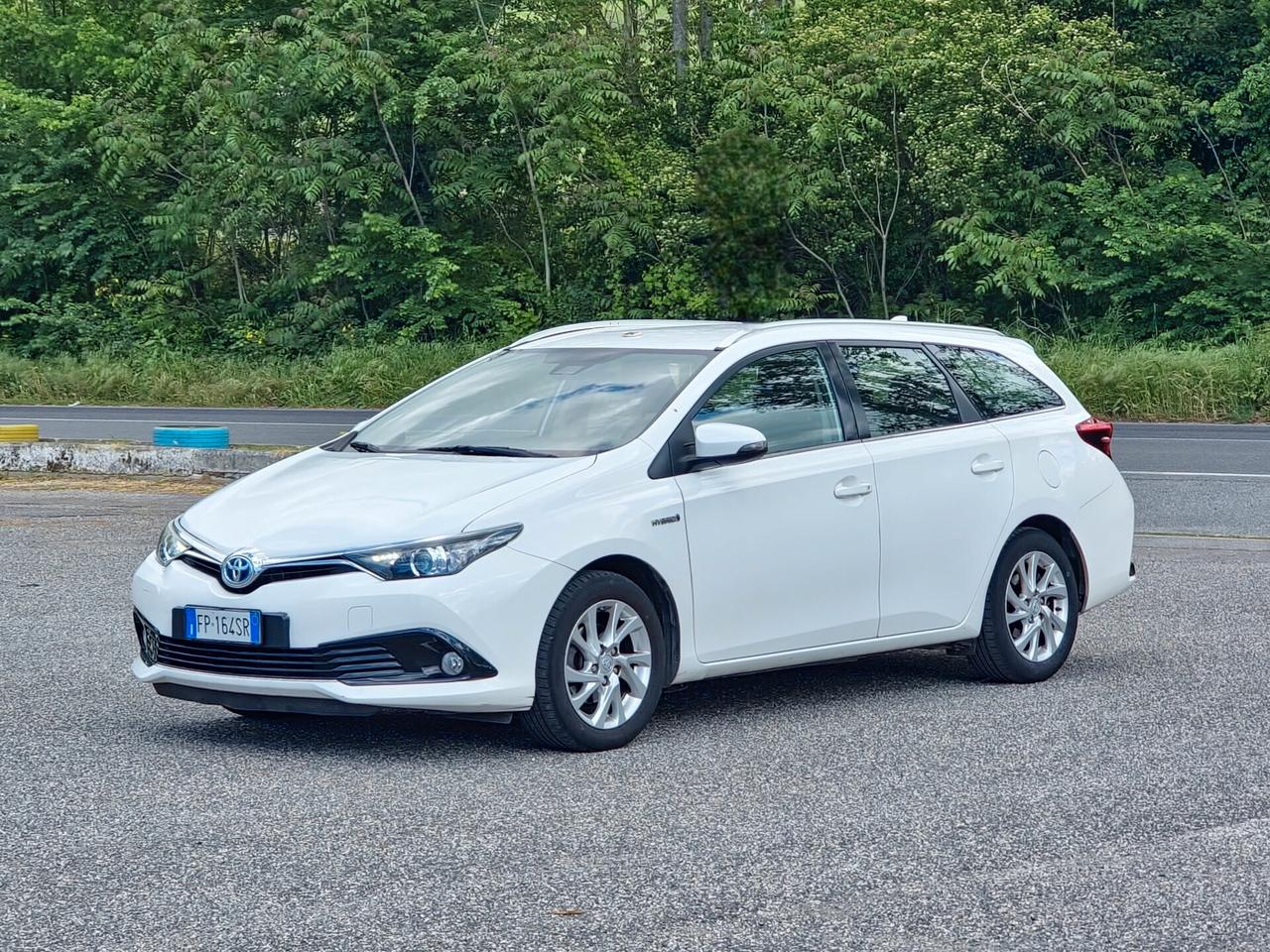 Toyota Auris Touring Sports 1.8 Hybrid Lounge 2018-E6B Automatico NEO