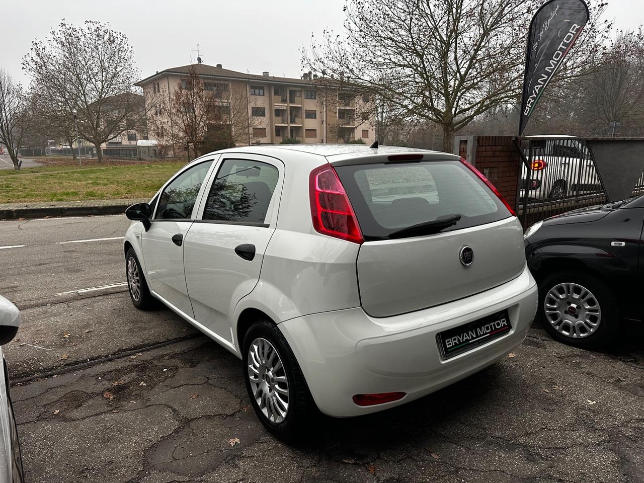 Fiat Punto 1.3 MJT II S&S 95 CV 5 porte Street