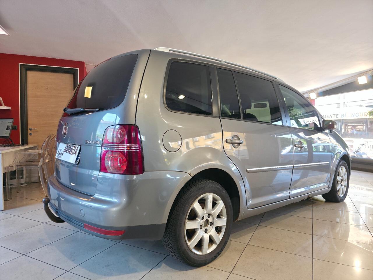 Volkswagen Touran (GANCIO TRAINO)