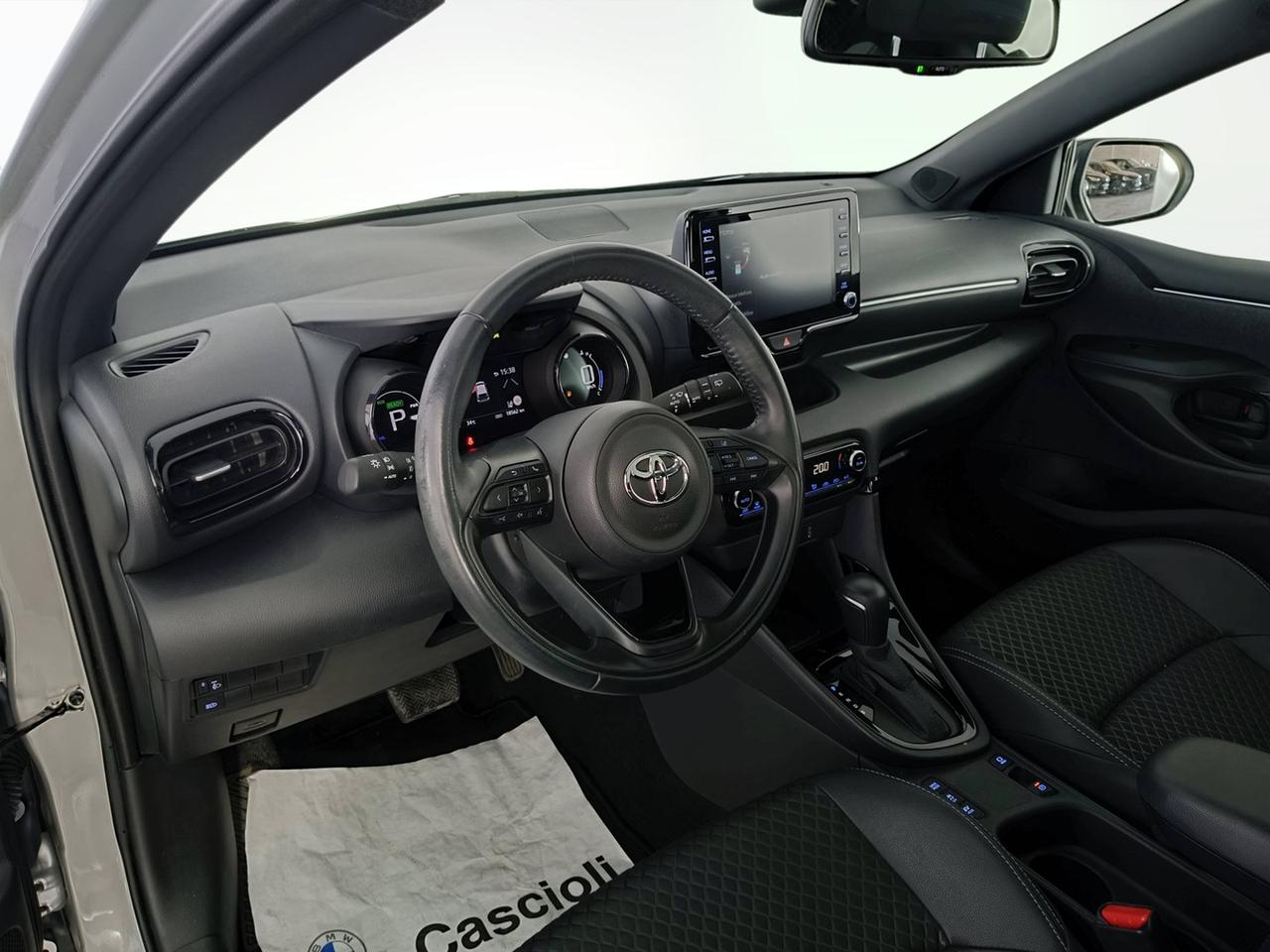 TOYOTA Yaris IV 2020 - Yaris 1.5h Lounge