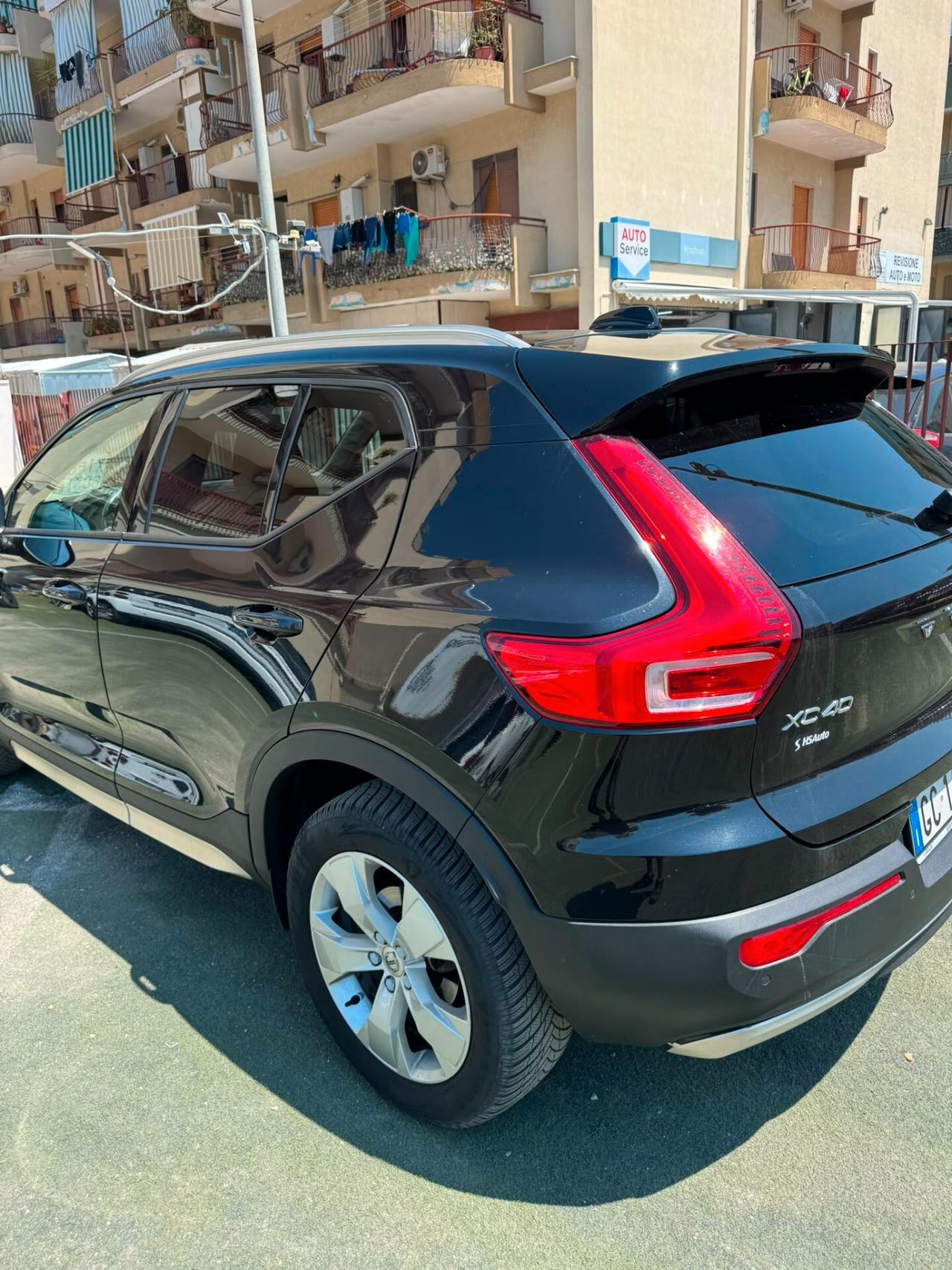 Volvo XC40 D3 Geartronic R-design N1