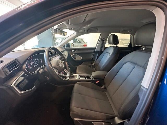 Audi Q3 35 TDI S tronic Business