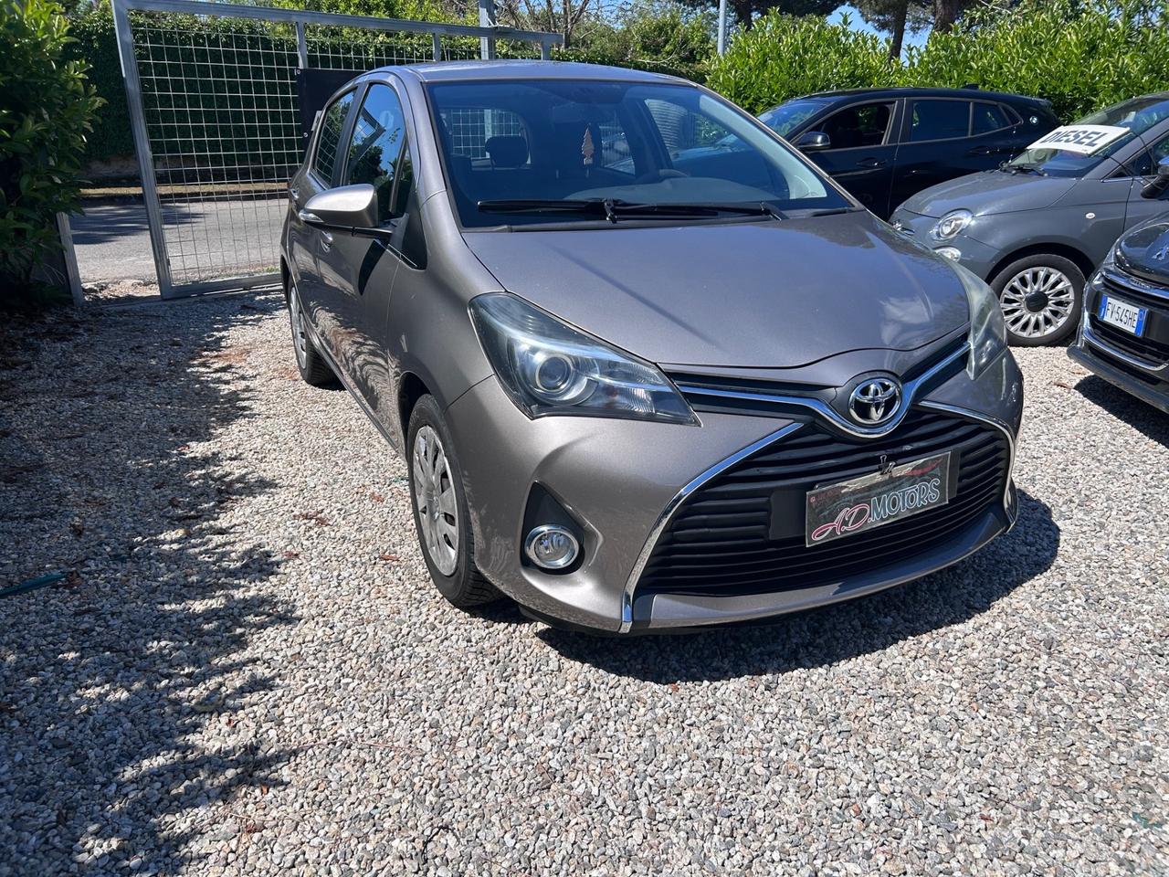 Toyota Yaris 1.0 5 porte Lounge