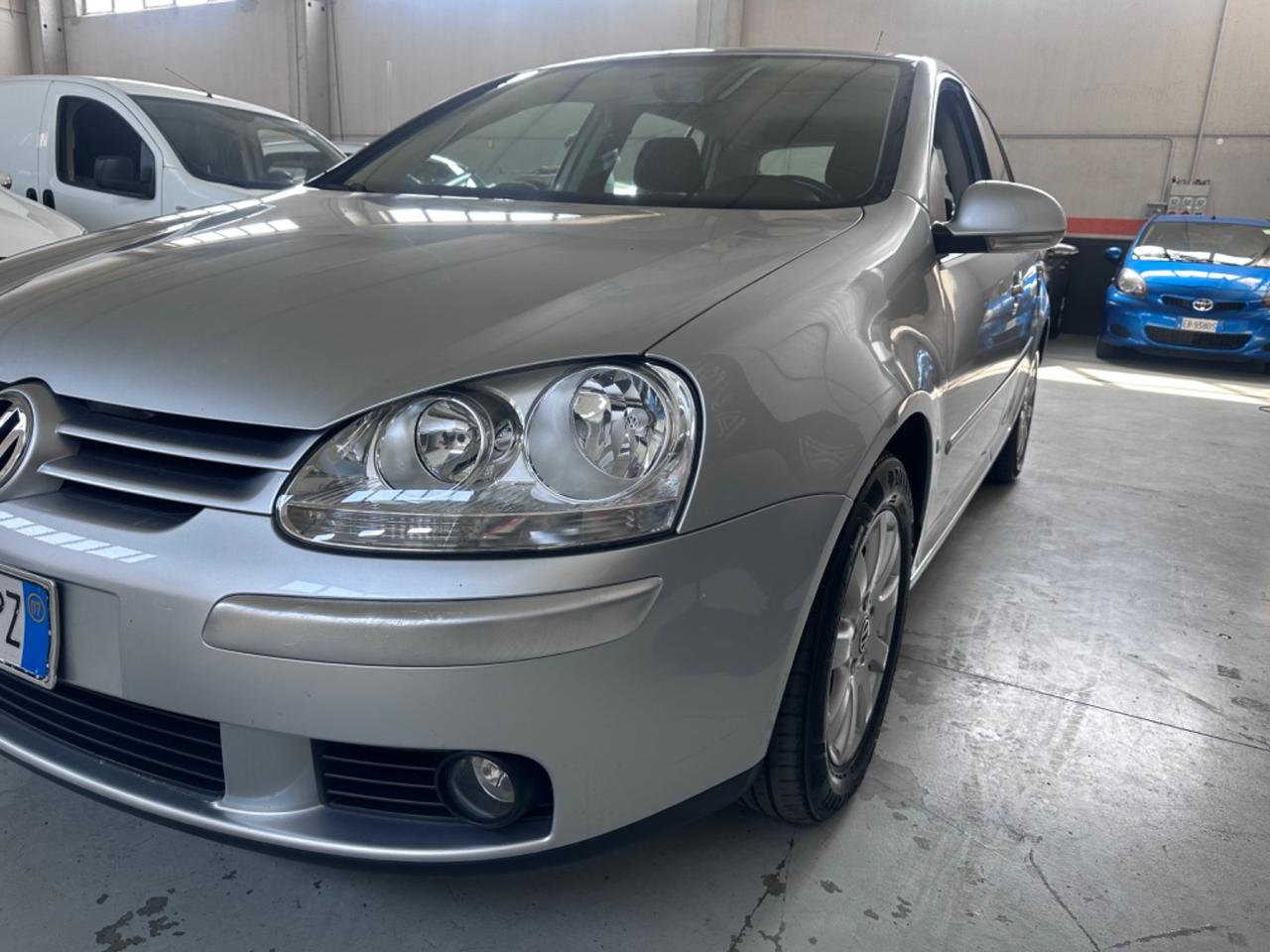 Volkswagen Golf 1.6 5p. Comfortline