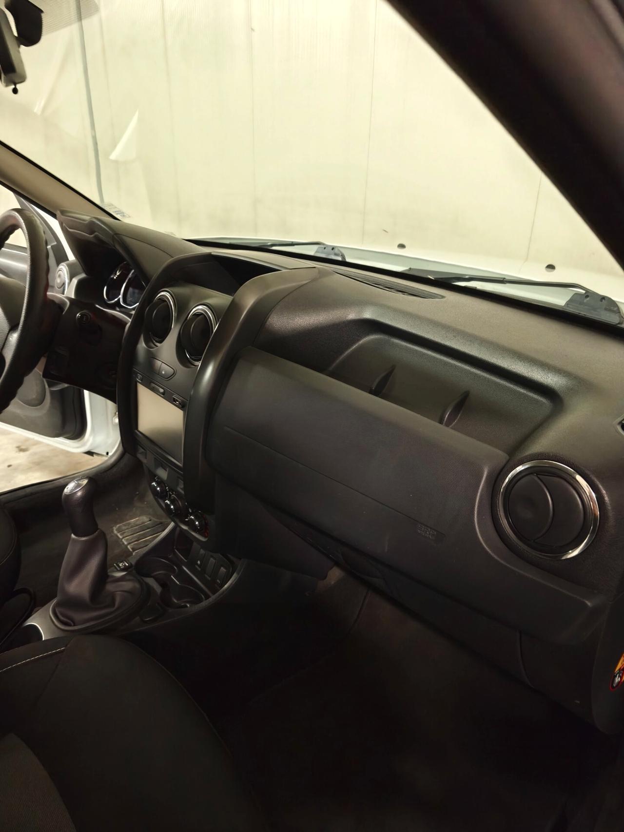 Dacia Duster 1.6,4x2 Serie Limitata Urban Explorer