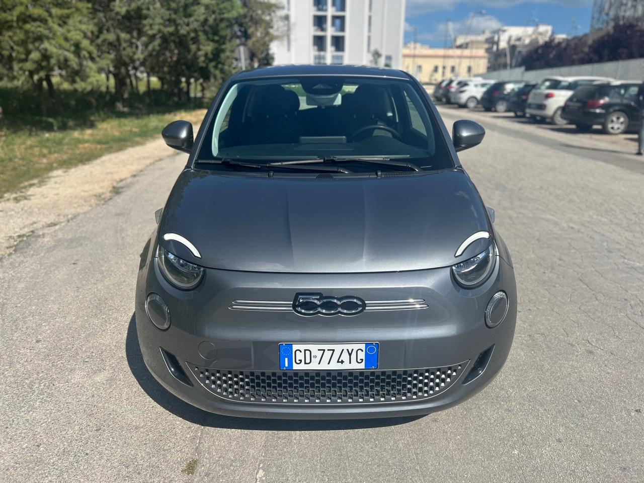 Fiat 500 500e Berlina 42 kWh Passion