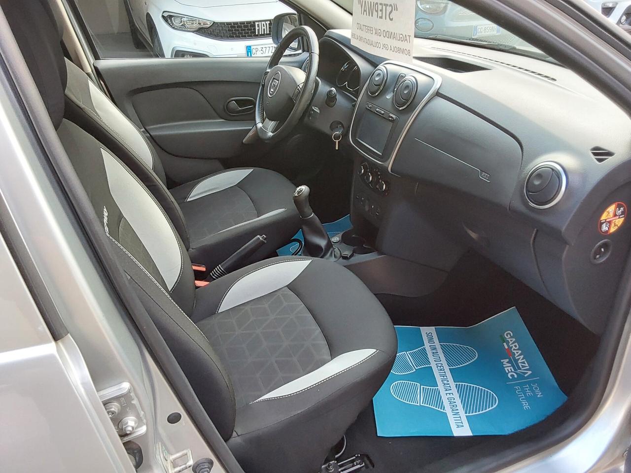 Dacia Sandero Stepwey 0.9 TCe 12V 90 CV GPL di Serie