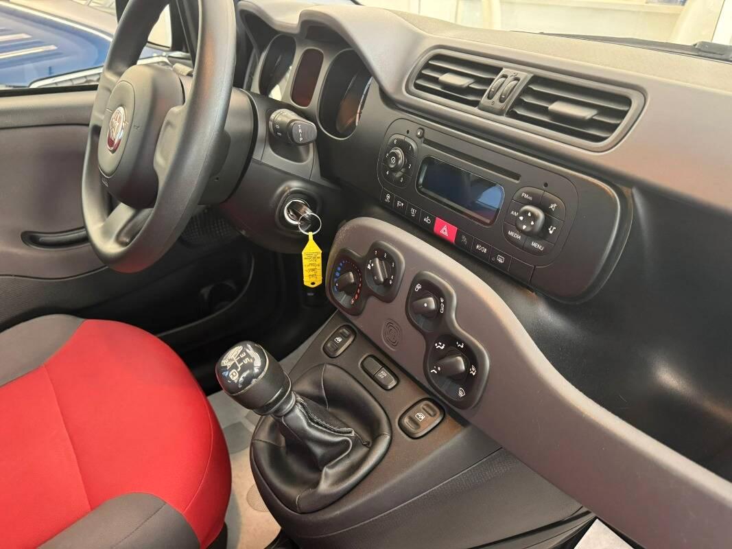 Fiat Panda 1.2 Lounge 69cv E6