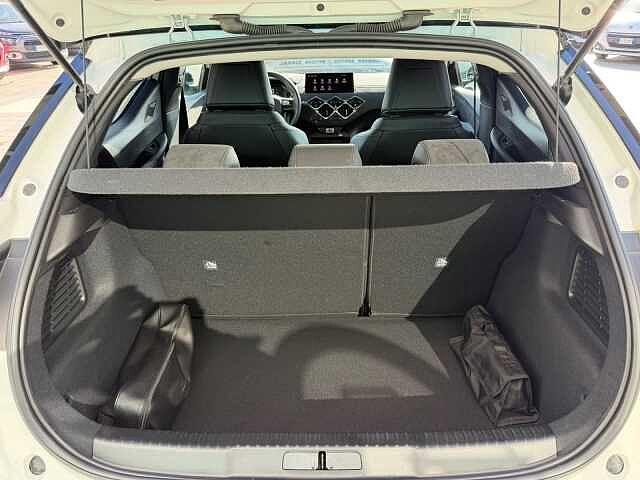DS DS 3 3 BlueHDi 130 aut. Performance Line