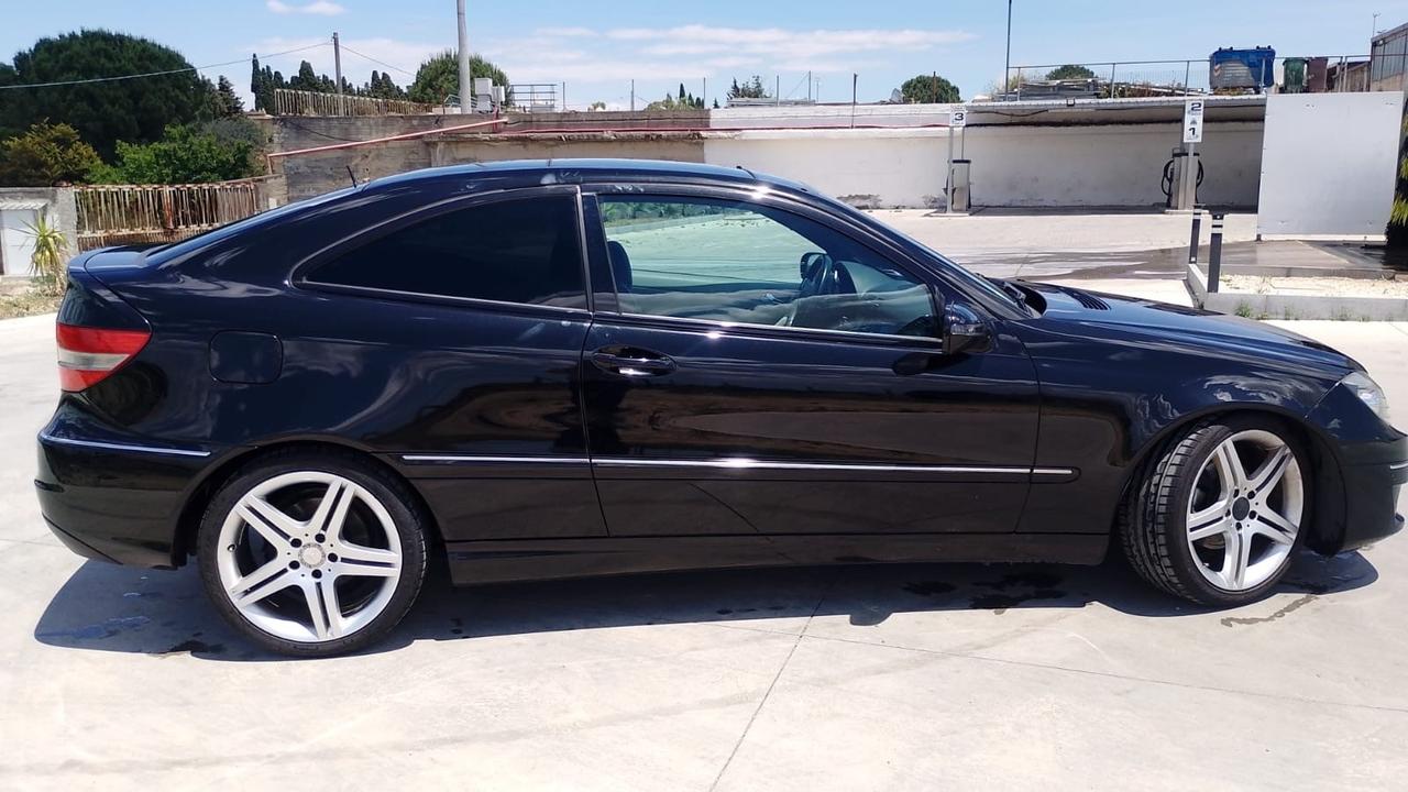 Mercedes-benz CLC 220 CDI - 2009