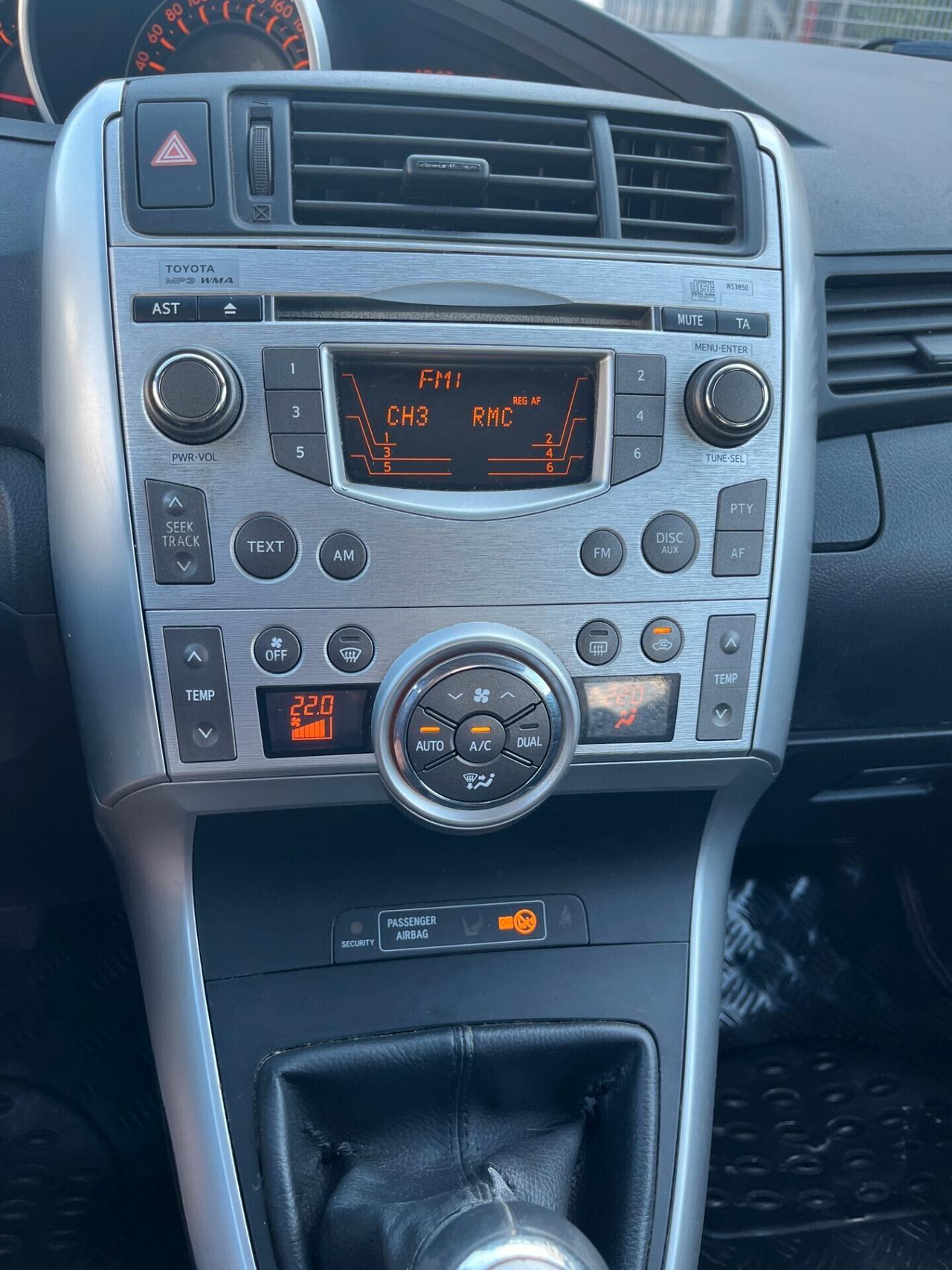Toyota Verso 2.0 D-4-D Luxury Pack 7 posti TETTO PANORAMICO