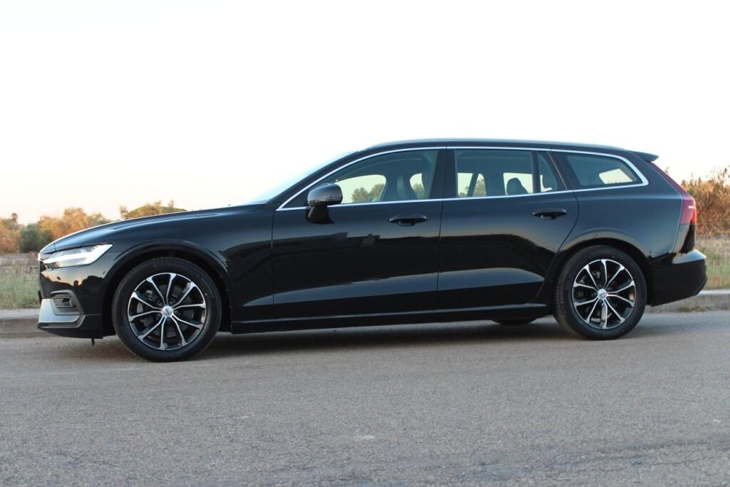 Volvo V60 2.0 D3 Geartronic *PELLE *RETROCAMERA